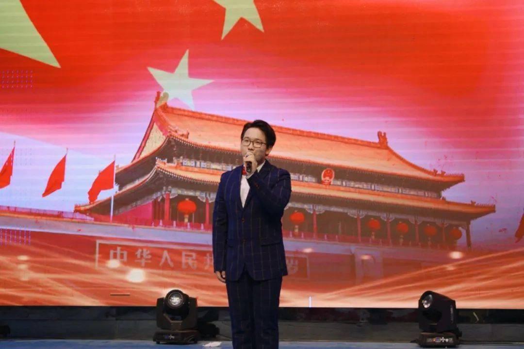 抖音怎么导入自己的歌曲游戏画面