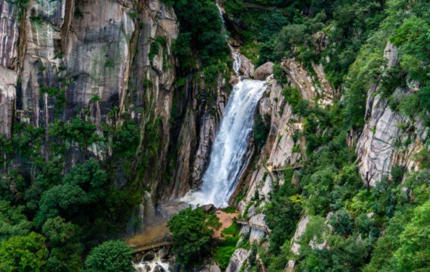 跟着环岛旅游公路，一起感受“排球之乡”的魅力！